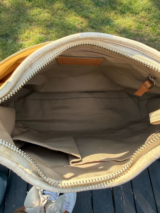 Coach Signature Hampton Soho Satchel - Picture 6 of 7